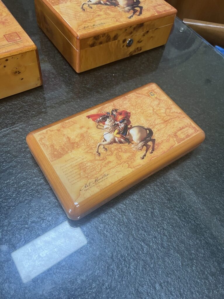 Napoleon 4-Cigar Lacquered Travel Case — primary product image