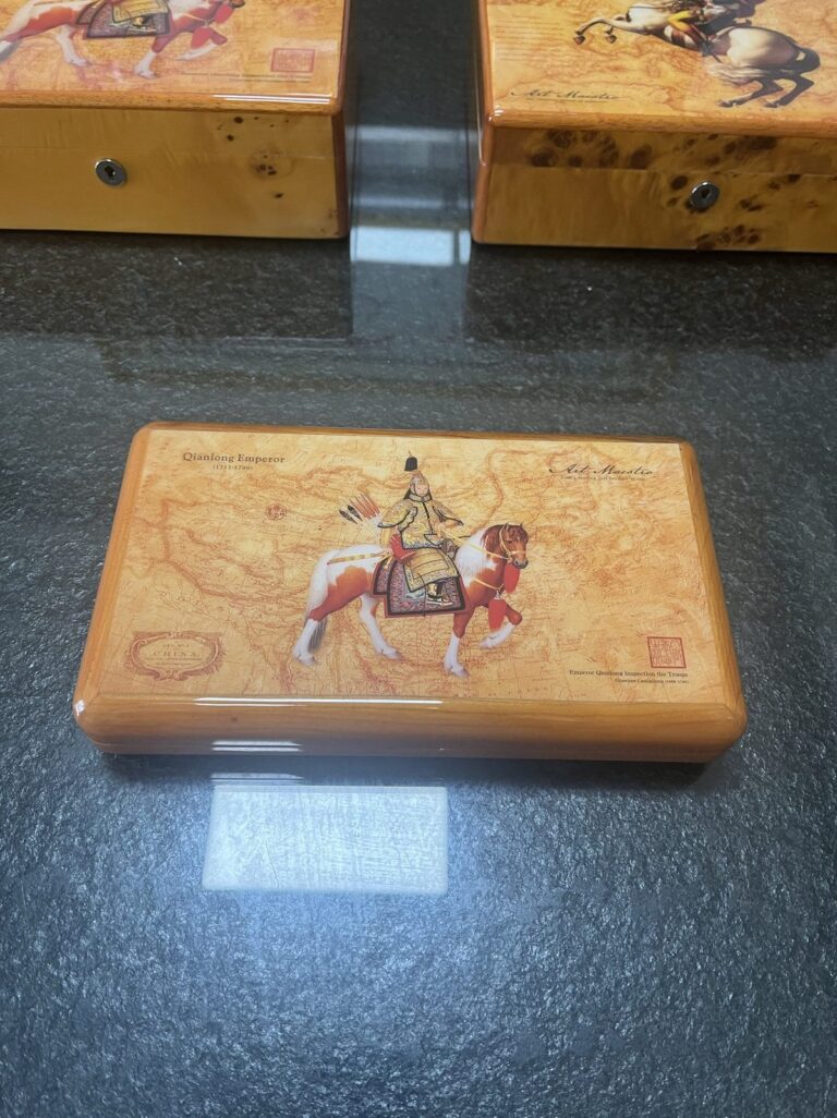 Qianlong 4-Cigar Lacquered Travel Case Fit Notes