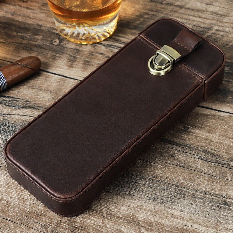 Vintage Leather 3-Cigar Travel Case — product image 2